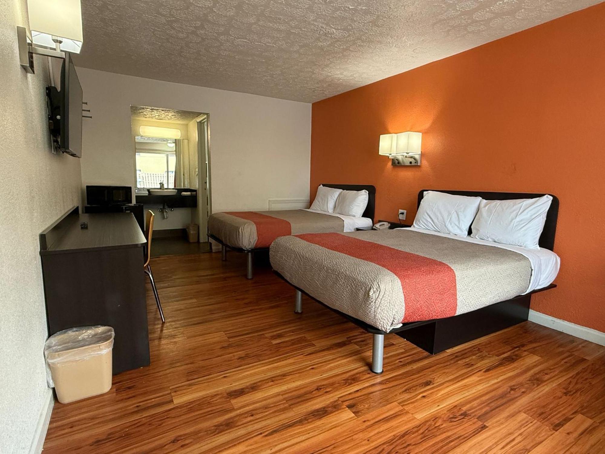Relax Inn By Oyo Columbus Oh I 70 Экстерьер фото
